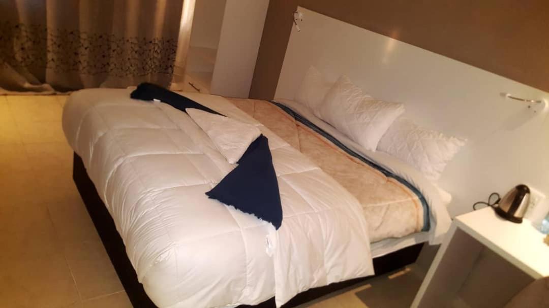 Legends Executive Lodge Choma Esterno foto