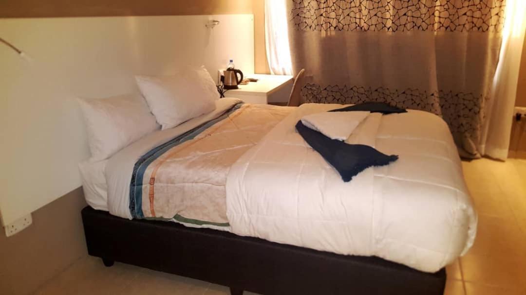 Legends Executive Lodge Choma Esterno foto