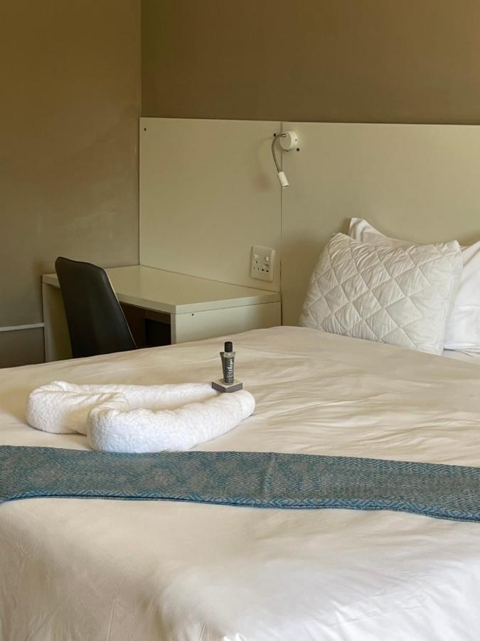 Legends Executive Lodge Choma Esterno foto